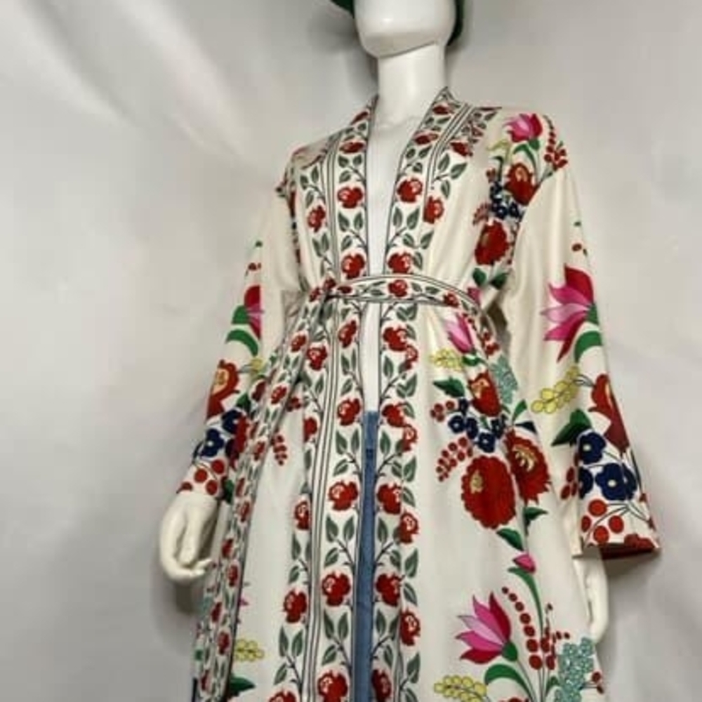 Floral Print Belted Kimono - White M/L